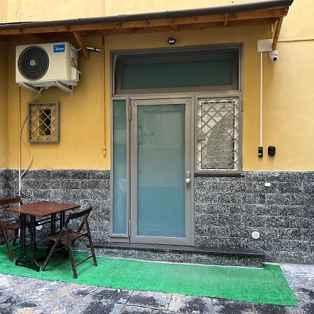 Casa Fiore Apartment Napoli Bagian luar foto